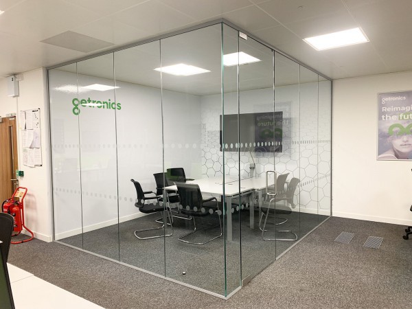 Single Glazed Frameless Glass Office Partitioning