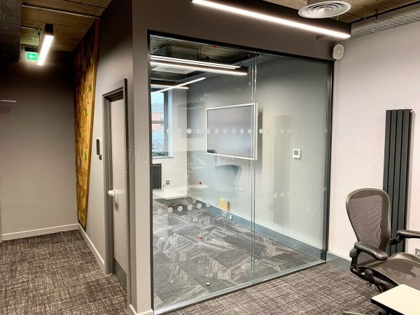 Double Glazed Frameless Glass Office Partitioning