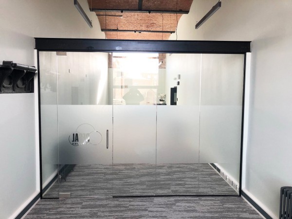 Ashworth Construction (Rochdale, Greater Manchester): Glass Wall and Door Under Beam [With Open Top]