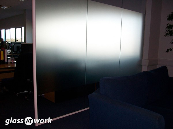 Avery UK (Raunds, Northamptonshire): Open Ended Glass Partition