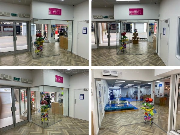 Bear Design (Leven, Fife, Scotland): Toughened Glass Corner Room In Foyer