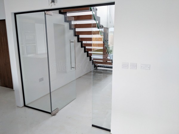 Domestic Property (Lowestoft, Suffolk): Glass Wall With Black Frame