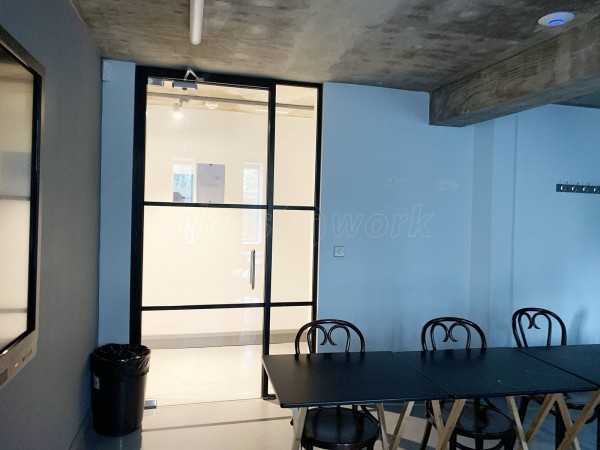 The Burlington School of English (Wandsworth, London): Industrial-Style Toughened Glass Doors With Black Frame