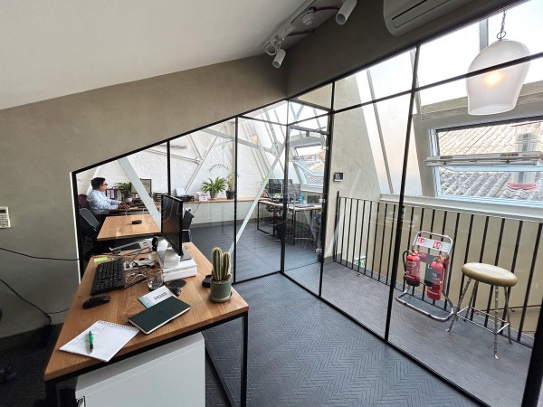 Cox Workshops (Tottenham, London): Paneled Acoustic Glass Office Partition Fitout