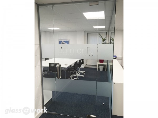 DarntonB3 Architecture (Loughborough, Leicestershire): Glass Partitioning