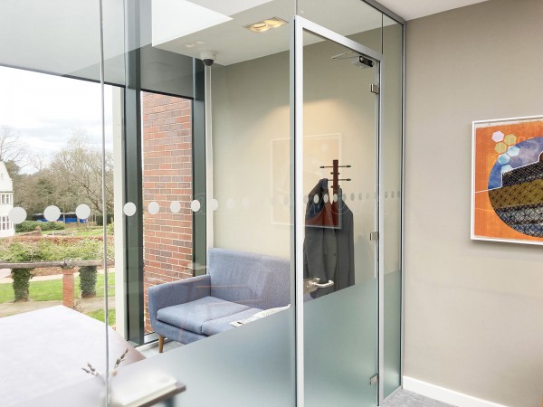 Edgbaston Park Hotel and Conference Centre (Edgbaston, Birmingham): Glass Partition To Create A New Office