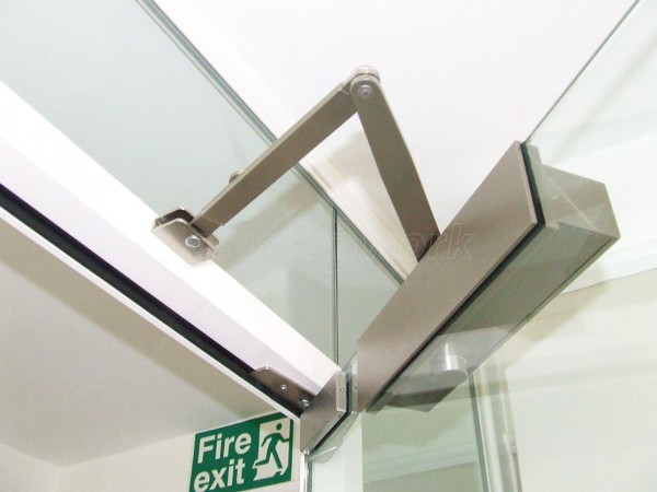 Environment Agency (Maidstone, Kent): Inline Wall Glass Office Partitioning