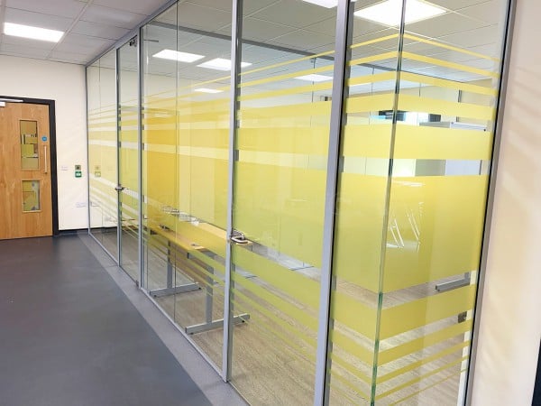 Single Glazed Frameless Glass Office Partitioning