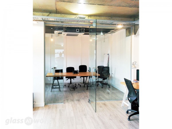 Fletcher Wilson (Newham, London): Small Glass Partition