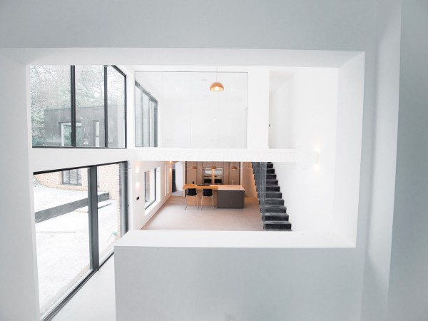 Ashbrook Homes (Pangbourne, Berkshire): Clear Frameless Acoustic Glazing On A Mezzanine