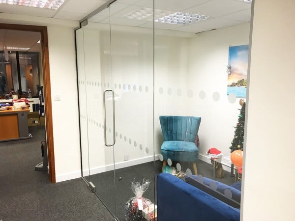 Beachcomber Tours (Guildford, Surrey): Frameless Glass Room Divider With Door