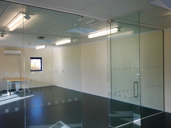 Petroc College (Barnstaple, Devon): Frameless Glass Wall and Door