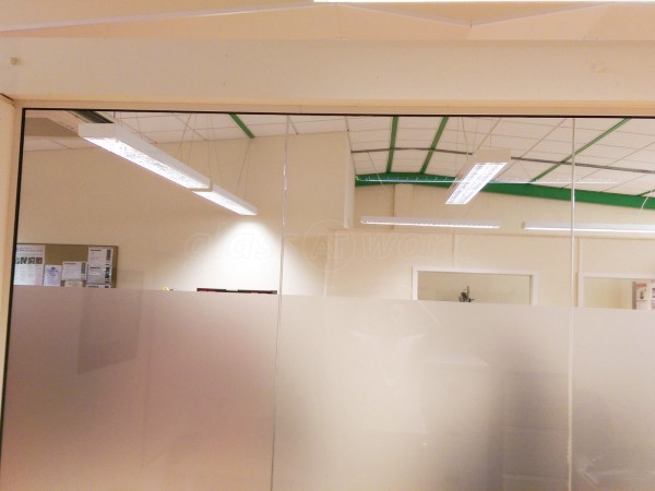 Watersplash Services (Borehamwood, Hertfordshire): Modern Frameless Toughened Safety Glass Partition With Door