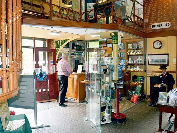 Bahamas Locomotive Society Museum (Ingrow, West Yorkshire): Frameless Glass Room & Gift Shop