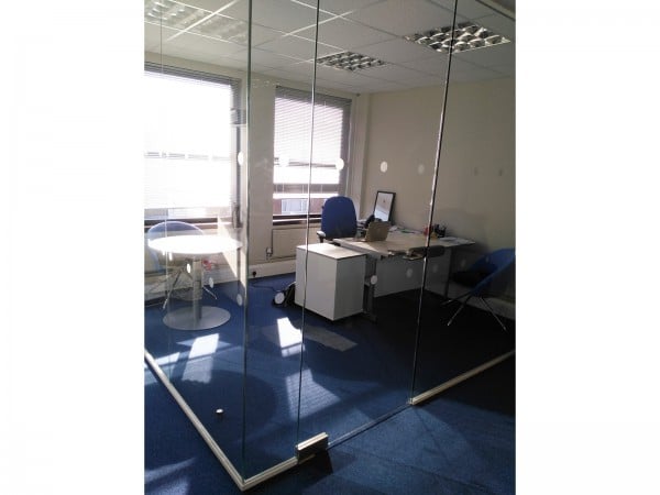 Shelley Capitol Management (Borehamwood, Hertfordshire): Glazed Corner Room and In-line Wall