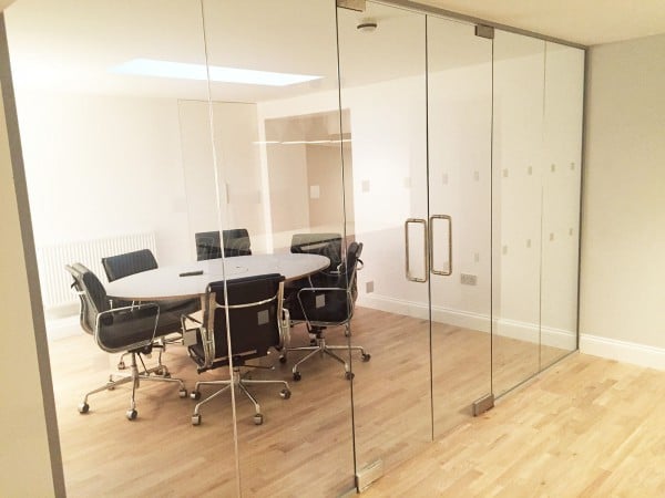 Single Glazed Frameless Glass Office Partitioning