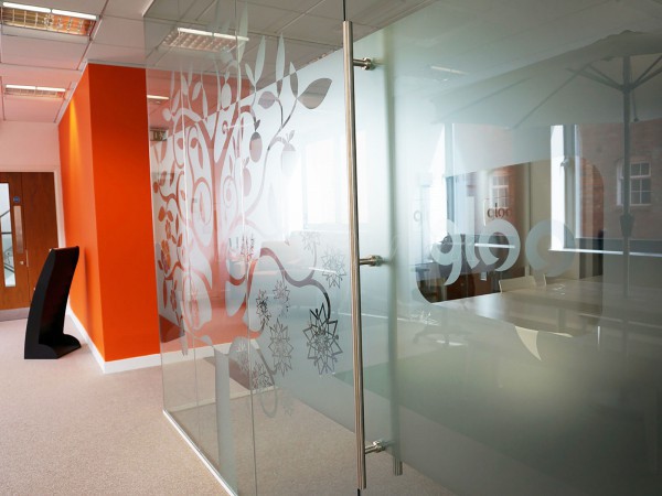 Gloo Communications (Reading, Berkshire): Glass Corner Office