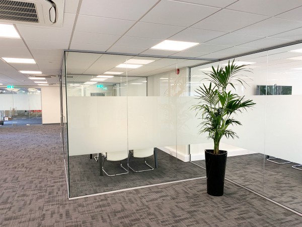 GLX Limited (Norwich, Norfolk): Frameless Glass Meeting Rooms With Soundproofing