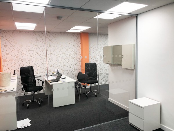 Golden Key Property Ltd (Leamington Spa, Warwickshire): Inline Single Glazed Toughened Glass Partitions