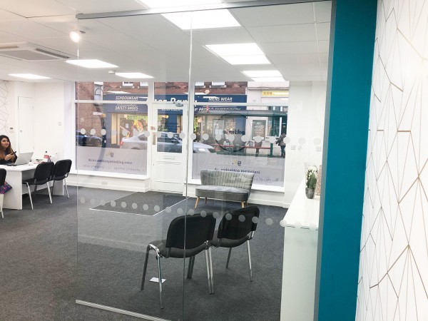 Golden Key Property Ltd (Leamington Spa, Warwickshire): Inline Single Glazed Toughened Glass Partitions