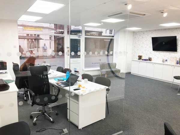 Golden Key Property Ltd (Leamington Spa, Warwickshire): Inline Single Glazed Toughened Glass Partitions