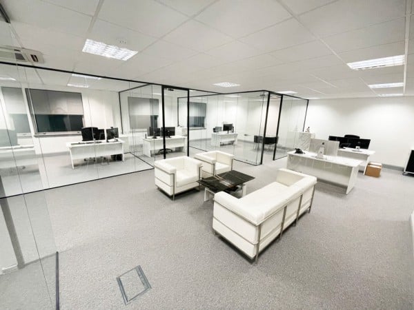 Grama Blend UK (Wokingham, Berkshire): Designer Interior Toughened Glass Office Walls Installation With Black Frames