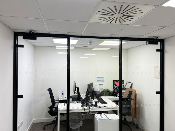 Hart Shoreditch Hotel London (Shoreditch, London): Acoustic Glass Office Partitions