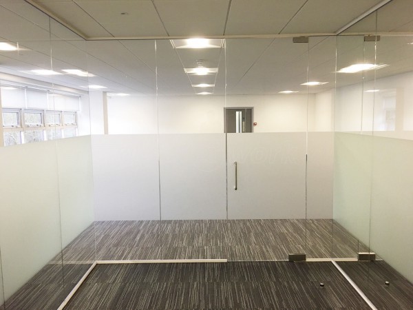 Hatch Interiors Ltd (Harlow, Essex): Glass Corner Offices