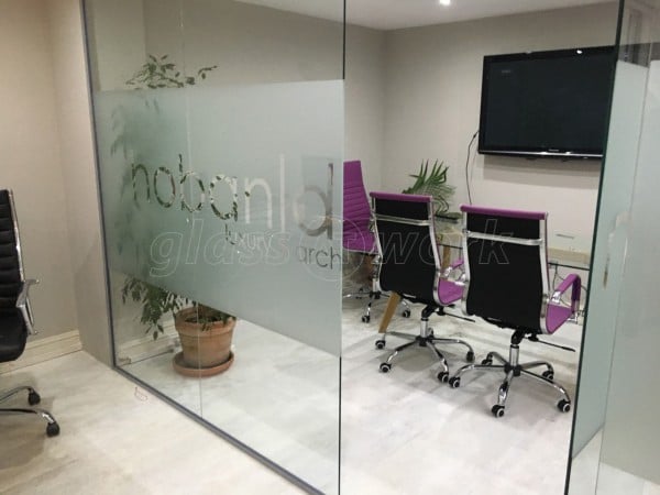 Hoban Design (Wimbledon, London): Glass Wall With Door