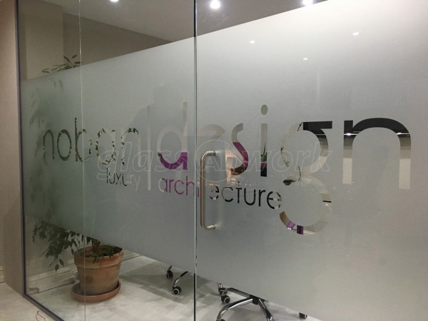 Hoban Design (Wimbledon, London): Glass Wall With Door