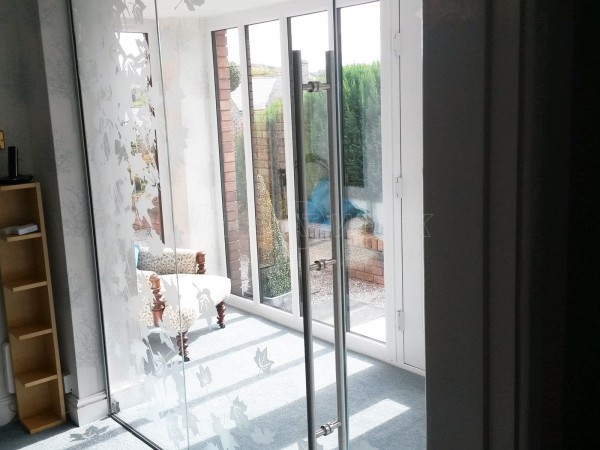 Domestic Project (Holywell, Flintshire): Frameless Glass Door Vestibule