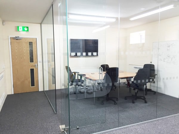 i-dash Ltd (St Neots, Cambridgeshire): Single Glazed Glass Partitioning