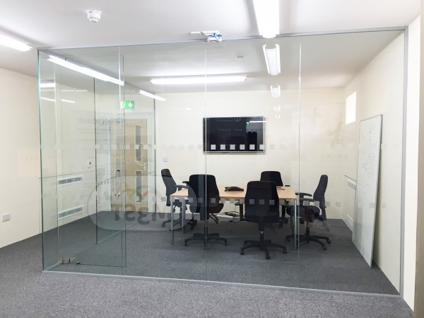 i-dash Ltd (St Neots, Cambridgeshire): Single Glazed Glass Partitioning