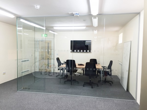 i-dash Ltd (St Neots, Cambridgeshire): Single Glazed Glass Partitioning