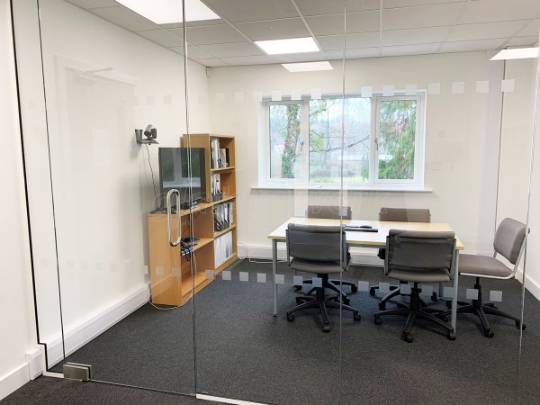 Incat Crowther (Romsey, Hampshire): Toughened Glass Screen Room Divider For Office