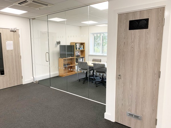 Incat Crowther (Romsey, Hampshire): Toughened Glass Screen Room Divider For Office