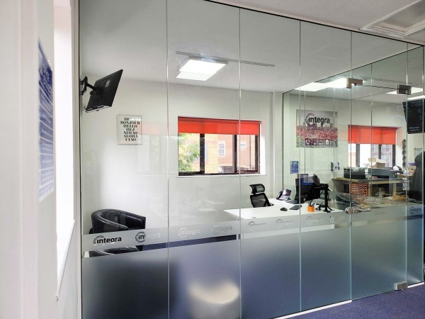 Integra Telecommunications Ltd (Rayleigh, Essex): Frameless Glass Corner Room Workspace