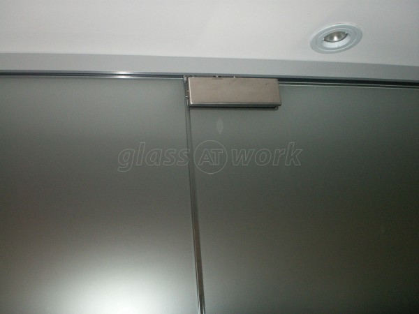 Domestic Project (Henbury, Cheshire): Faceted Glass Corner Room