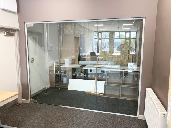 Single Glazed Frameless Glass Office Partitioning