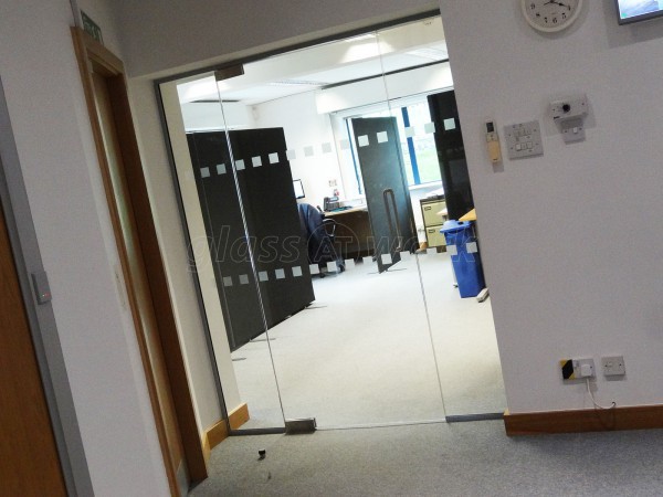 TI Security (Garforth, Leeds): Glass Partition With Glass Door