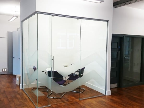 Single Glazed Frameless Glass Office Partitioning