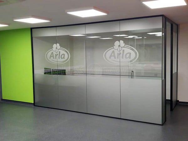 Acoustic Single Glazed Glass Office Partitioning