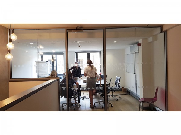 Pryer Construction UK Ltd (Borough, London): Double Glazed Glass Meeting Room