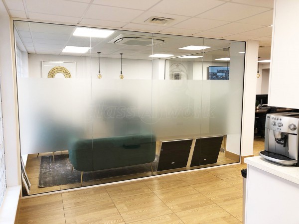 The Harouni Group (West Hampstead, London): Single Glazed Frameless Glass Corner Room Fully Installed