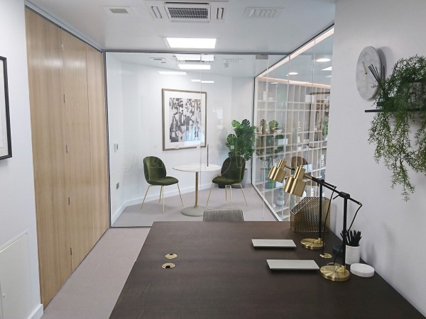 JD Interior Solutions Ltd (Southwark, London): Designer Frameless Glass Office Partitioning In London