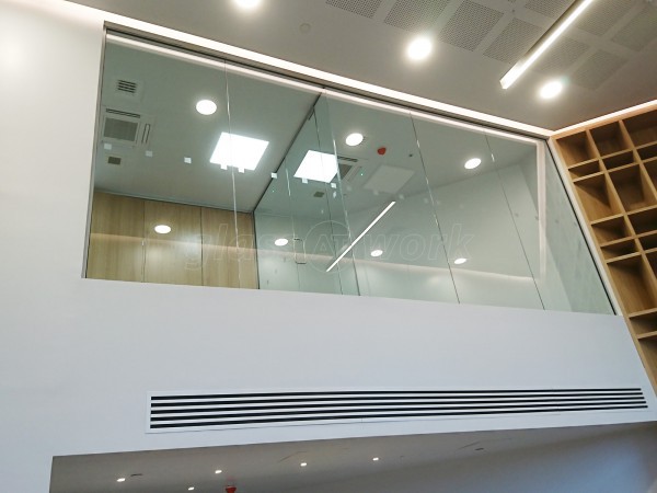 JD Interior Solutions Ltd (Southwark, London): Designer Frameless Glass Office Partitioning In London