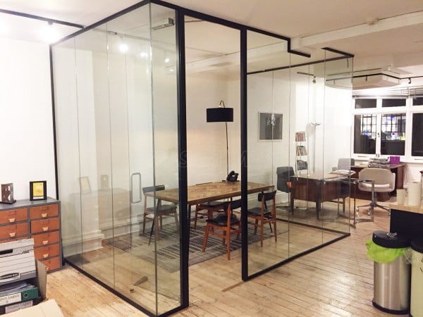 Single Glazed Frameless Glass Office Partitioning