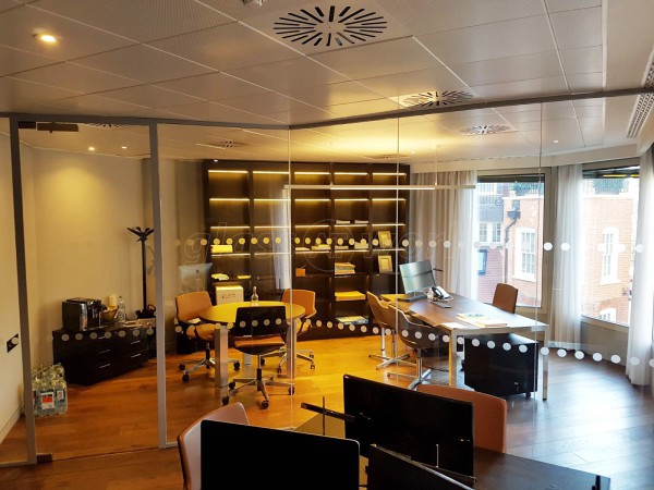 12 Hay Hill Ltd (Mayfair, London): Glazed Corner Room Office Workplace