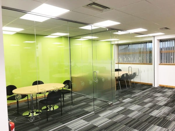 Citrus Mortgages (Milton Keynes, Buckinghamshire): T-Shape Glass Office Walls