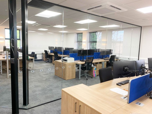 Omnio London (Chester, Cheshire): Toughened Glass Corner Room With Black Frame